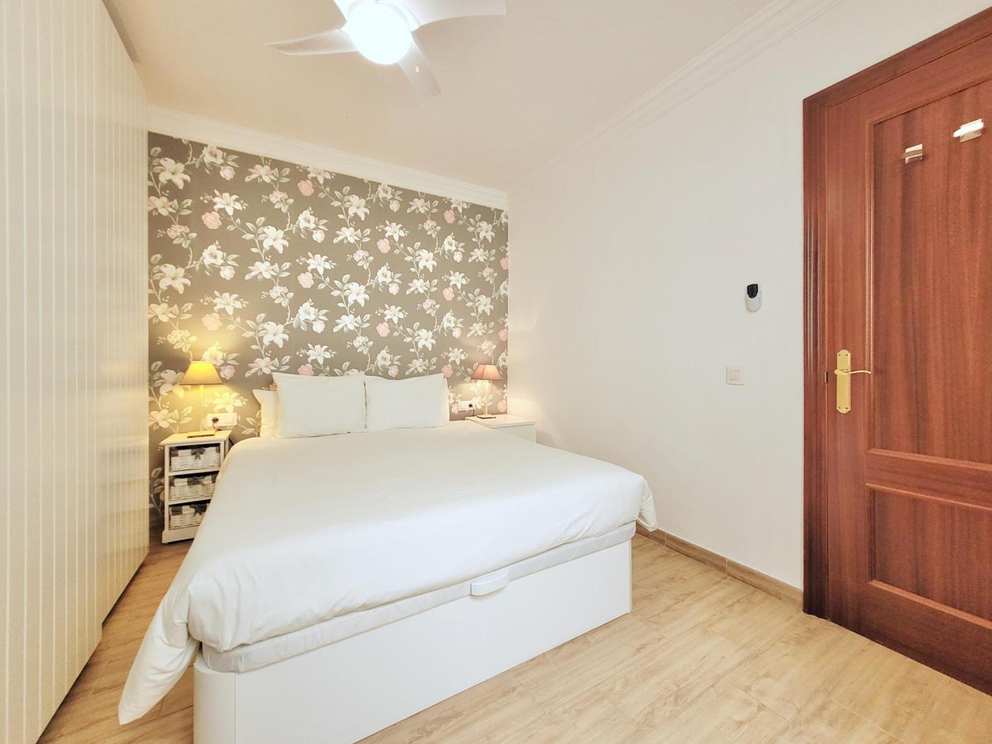 Miranda Apartment With Free Parking 拉克鲁斯 外观 照片